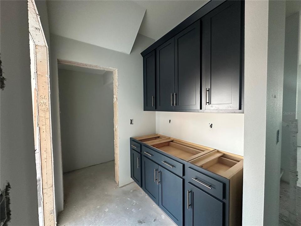 En Venta: $608,902 (6 camas, 5 baños, 3927 Pies cuadrados)