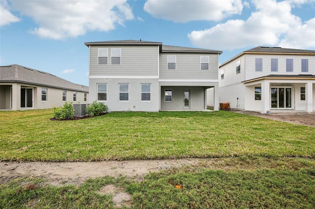 На продажу: $614,035 (6 спален, 5 ванн, 3927 Квадратных фут)