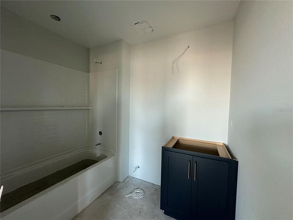 En Venta: $608,902 (6 camas, 5 baños, 3927 Pies cuadrados)