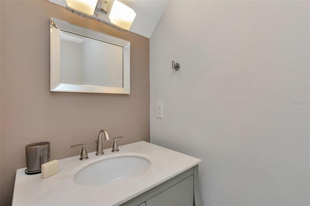 For Sale: $342,000 (3 beds, 2 baths, 1511 Square Feet)