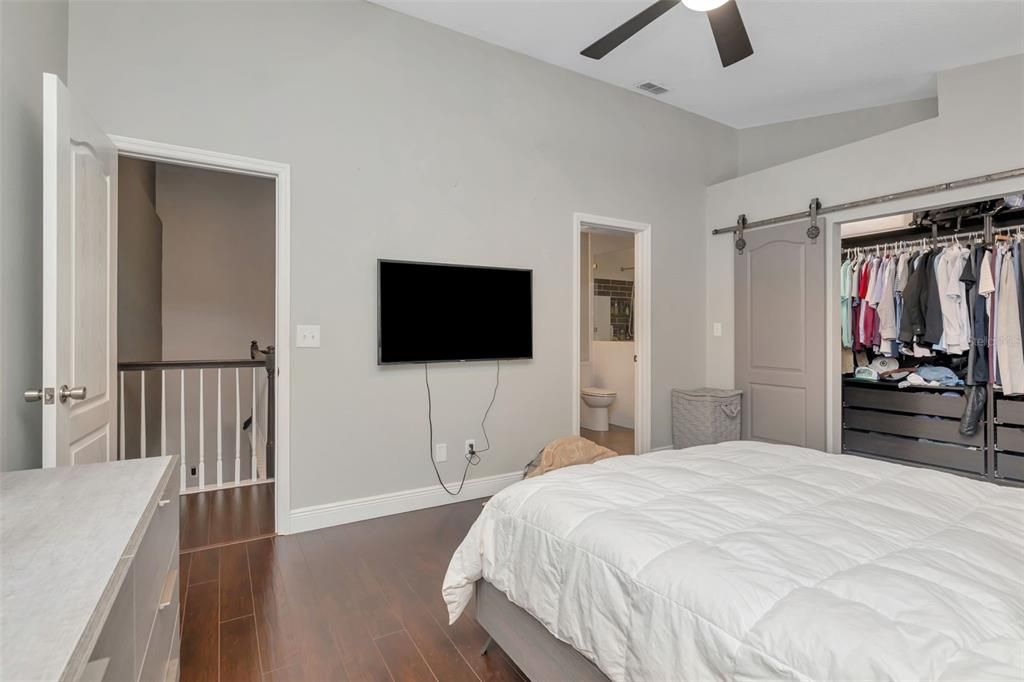 For Sale: $342,000 (3 beds, 2 baths, 1511 Square Feet)