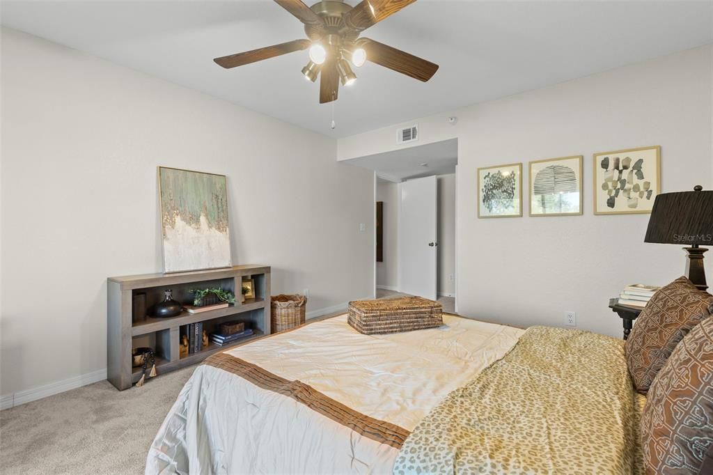 En Venta: $265,000 (3 camas, 2 baños, 1465 Pies cuadrados)