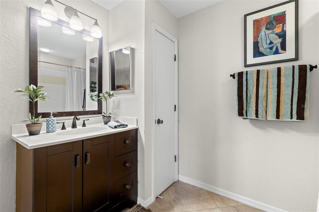 En Venta: $265,000 (3 camas, 2 baños, 1465 Pies cuadrados)