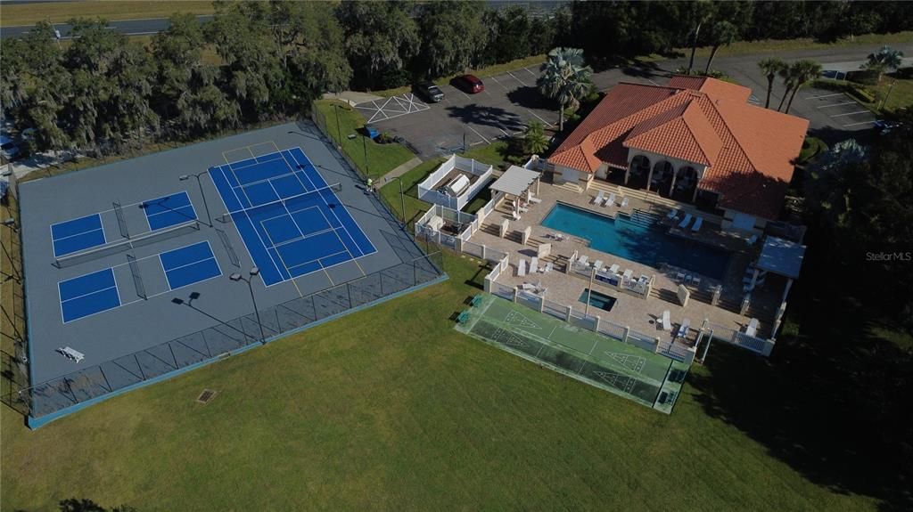 For Sale: $289,000 (3 beds, 2 baths, 1685 Square Feet)