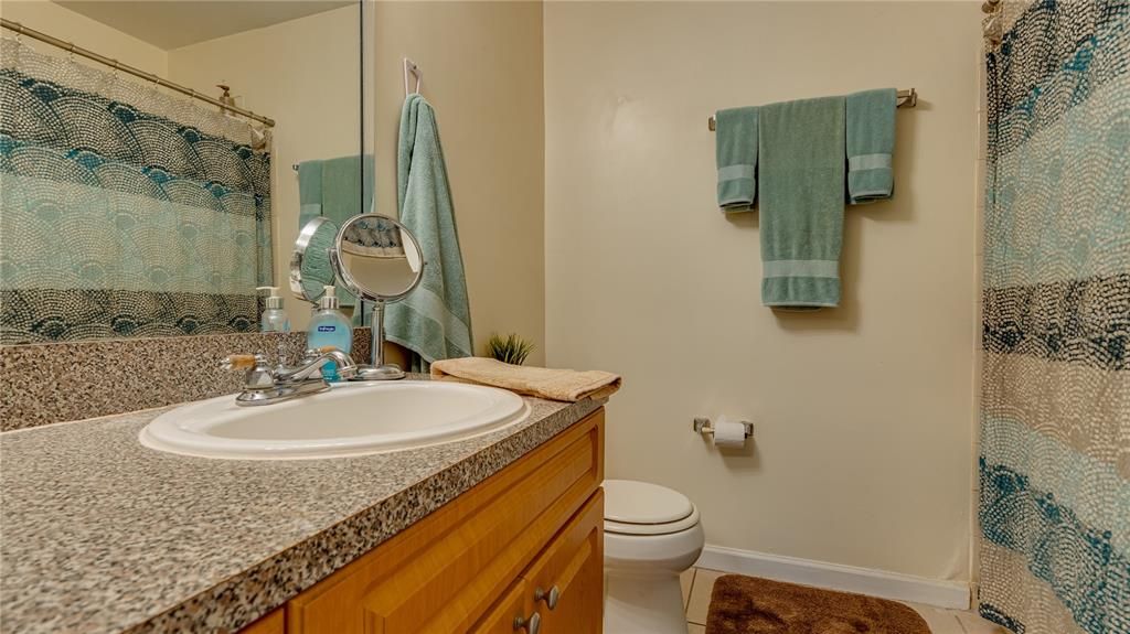 合同活跃: $144,990 (1 贝兹, 1 浴室, 640 平方英尺)