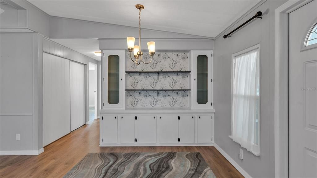 待售: $189,000 (2 贝兹, 2 浴室, 1144 平方英尺)