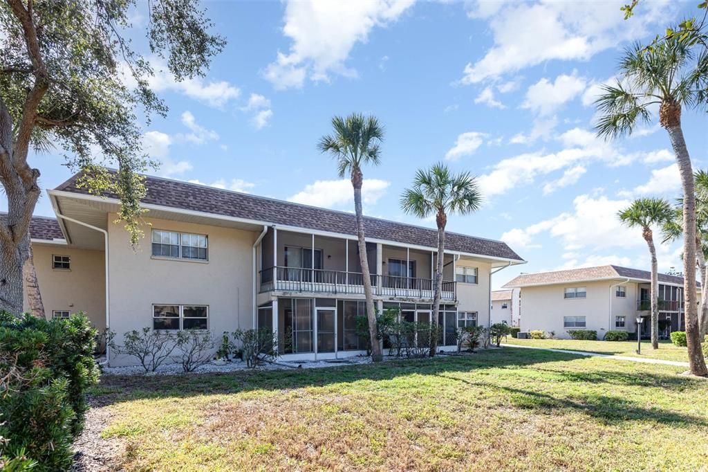 Activo con contrato: $75,000 (1 camas, 1 baños, 745 Pies cuadrados)