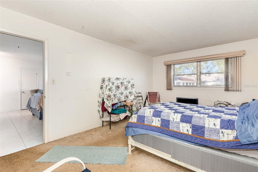 Activo con contrato: $75,000 (1 camas, 1 baños, 745 Pies cuadrados)