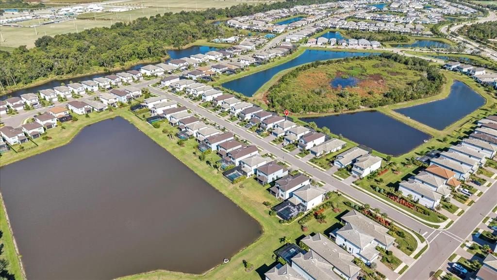 En Venta: $549,900 (4 camas, 3 baños, 2208 Pies cuadrados)