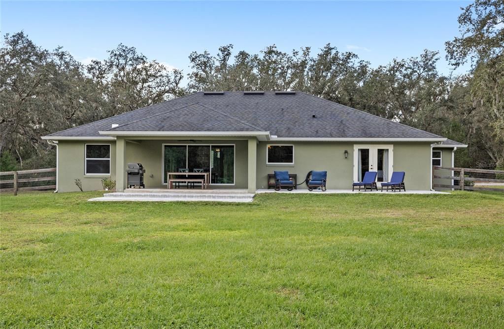 На продажу: $775,000 (3 спален, 2 ванн, 2455 Квадратных фут)