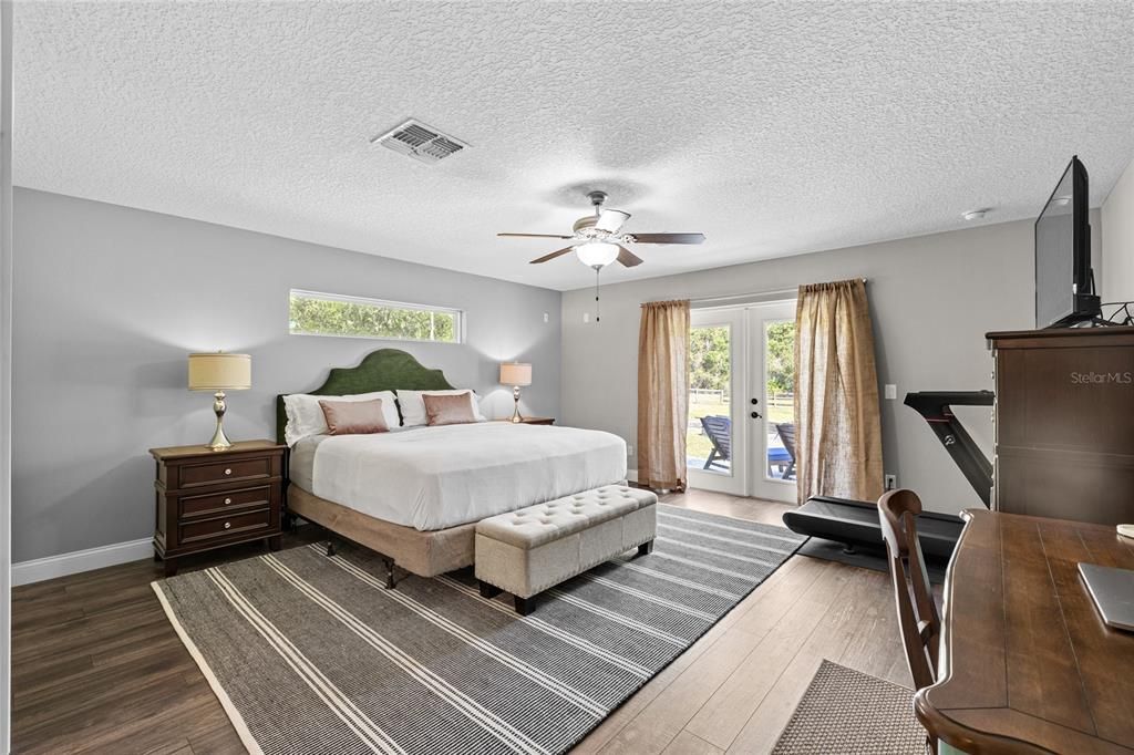 На продажу: $775,000 (3 спален, 2 ванн, 2455 Квадратных фут)