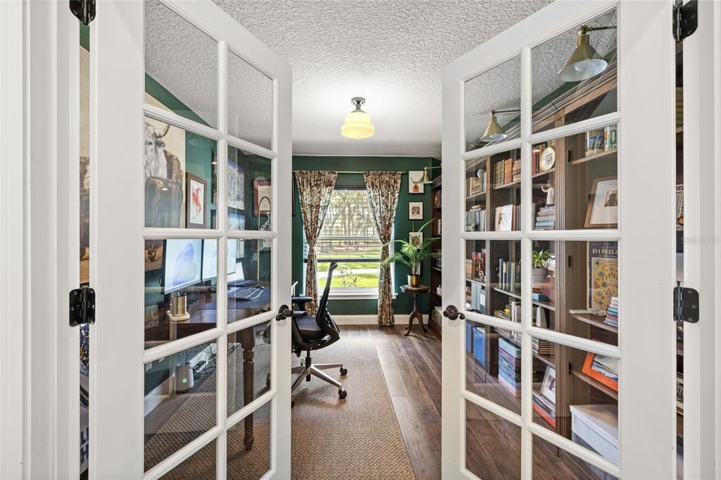 На продажу: $775,000 (3 спален, 2 ванн, 2455 Квадратных фут)