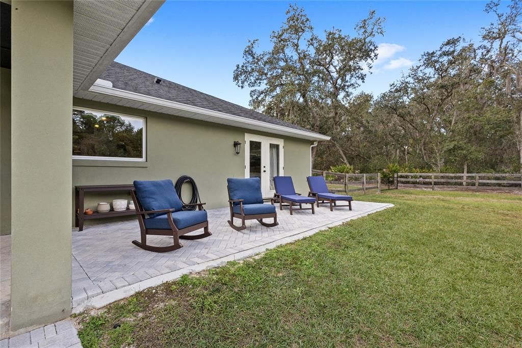 На продажу: $775,000 (3 спален, 2 ванн, 2455 Квадратных фут)