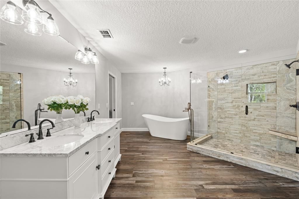 На продажу: $775,000 (3 спален, 2 ванн, 2455 Квадратных фут)