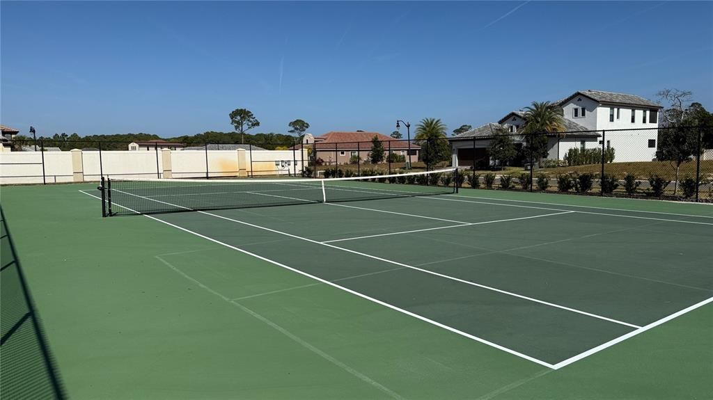 待售: $149,900 (0.16 acres)