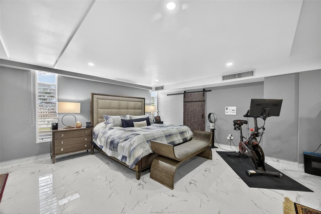 На продажу: $2,250,000 (4 спален, 4 ванн, 3664 Квадратных фут)