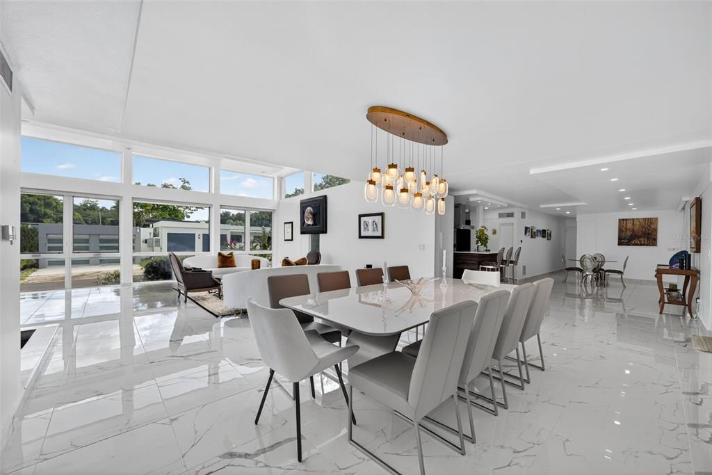 На продажу: $2,250,000 (4 спален, 4 ванн, 3664 Квадратных фут)