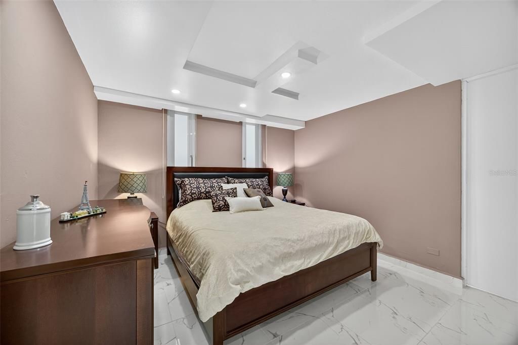 На продажу: $2,250,000 (4 спален, 4 ванн, 3664 Квадратных фут)