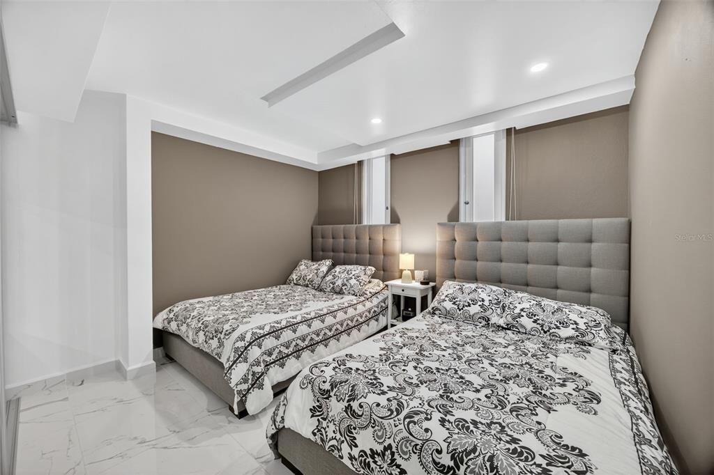 На продажу: $2,250,000 (4 спален, 4 ванн, 3664 Квадратных фут)