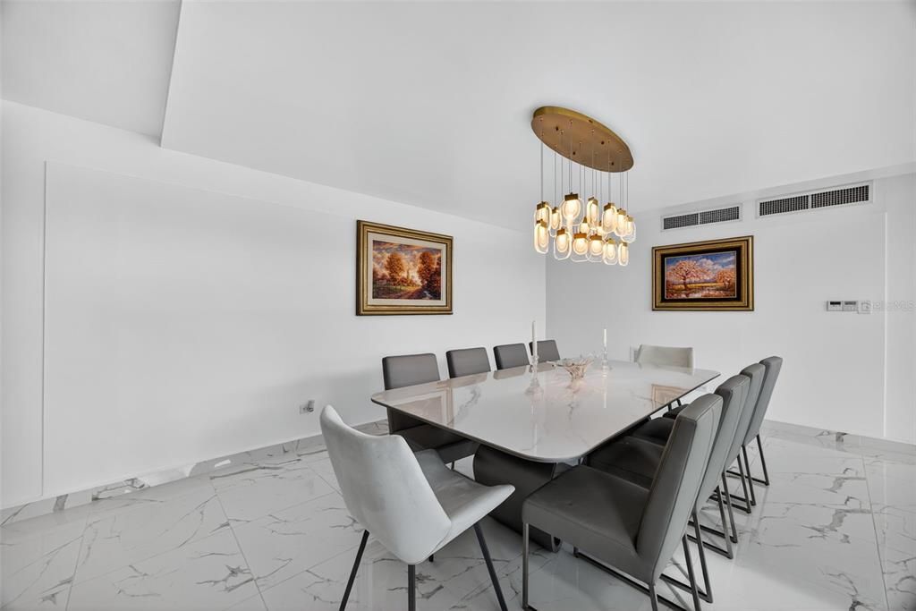 На продажу: $2,250,000 (4 спален, 4 ванн, 3664 Квадратных фут)