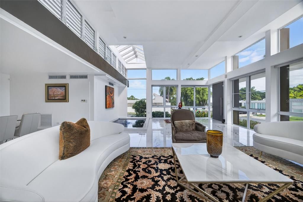 На продажу: $2,250,000 (4 спален, 4 ванн, 3664 Квадратных фут)