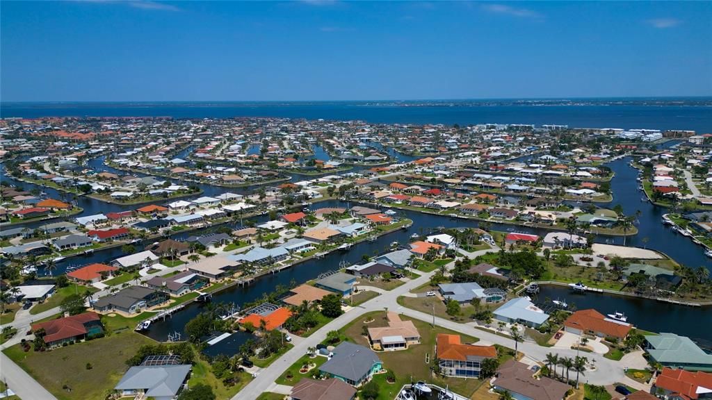 For Sale: $659,900 (3 beds, 2 baths, 1822 Square Feet)