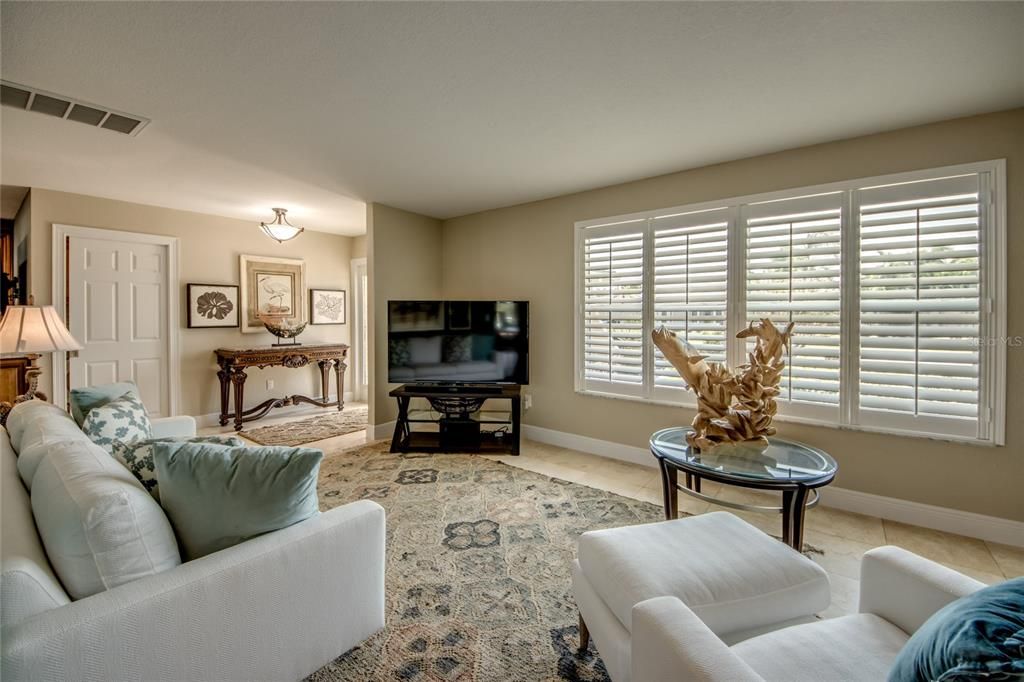 For Sale: $659,900 (3 beds, 2 baths, 1822 Square Feet)