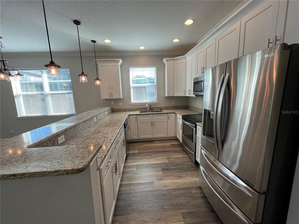 For Rent: $2,867 (3 beds, 2 baths, 1747 Square Feet)