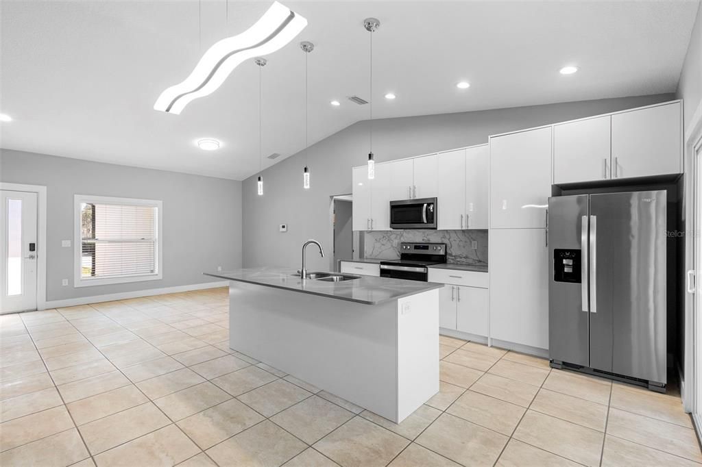 En Venta: $315,000 (3 camas, 2 baños, 1271 Pies cuadrados)