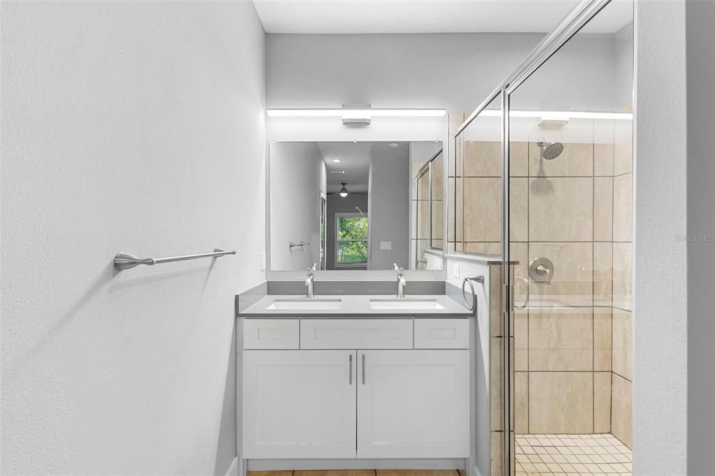 En Venta: $315,000 (3 camas, 2 baños, 1271 Pies cuadrados)