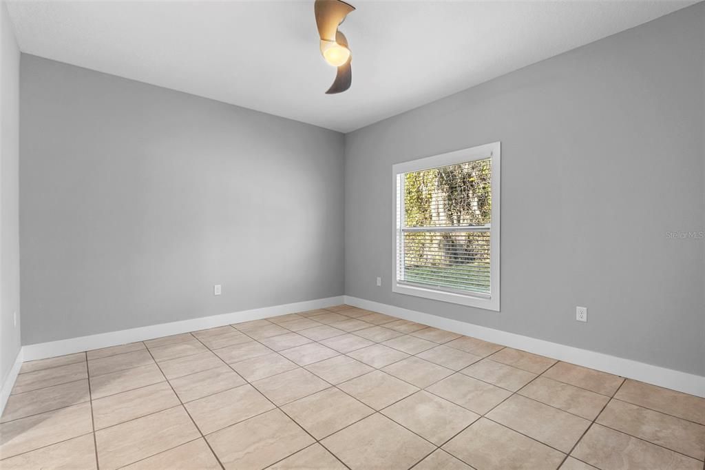 En Venta: $315,000 (3 camas, 2 baños, 1271 Pies cuadrados)