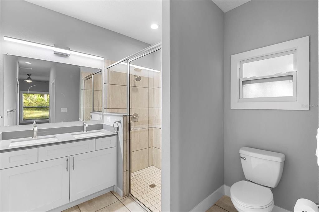 En Venta: $315,000 (3 camas, 2 baños, 1271 Pies cuadrados)