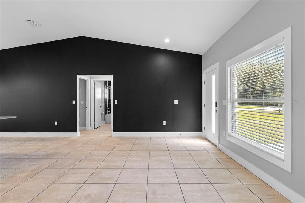 En Venta: $315,000 (3 camas, 2 baños, 1271 Pies cuadrados)