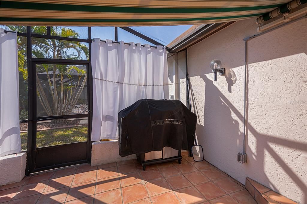 待售: $250,000 (3 贝兹, 2 浴室, 1786 平方英尺)