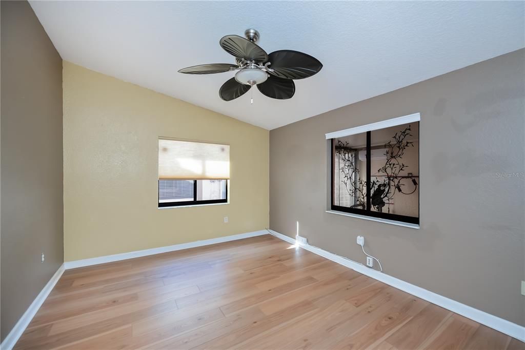 待售: $250,000 (3 贝兹, 2 浴室, 1786 平方英尺)