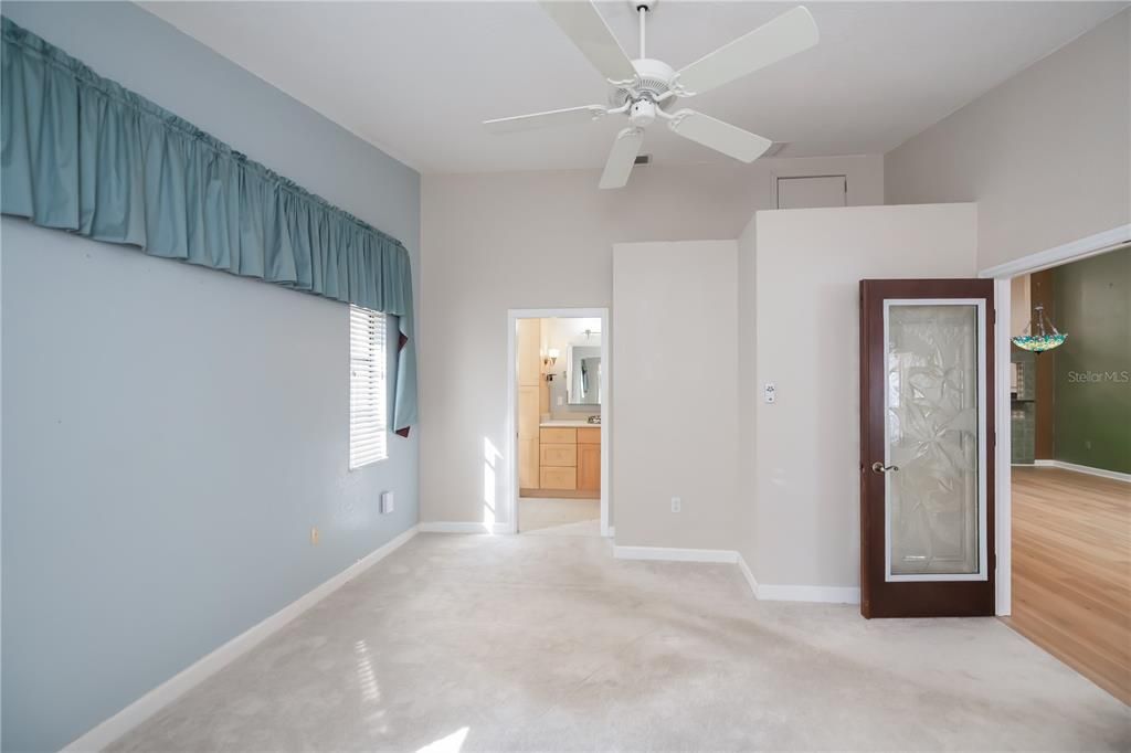 待售: $250,000 (3 贝兹, 2 浴室, 1786 平方英尺)