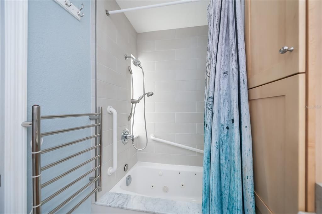 待售: $250,000 (3 贝兹, 2 浴室, 1786 平方英尺)