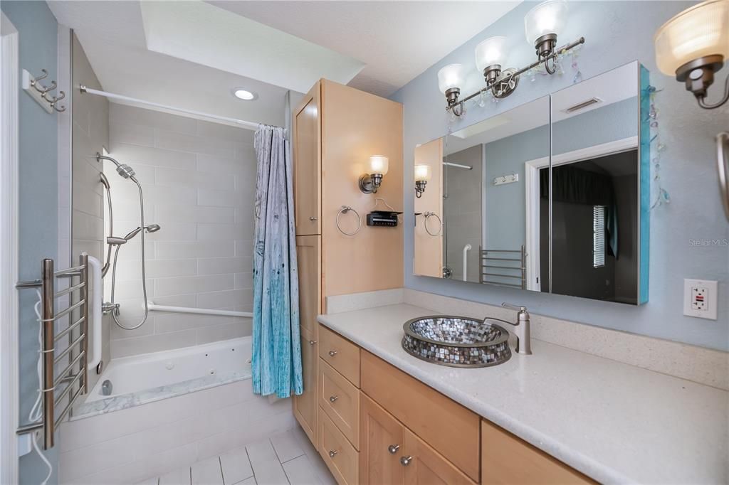 待售: $250,000 (3 贝兹, 2 浴室, 1786 平方英尺)