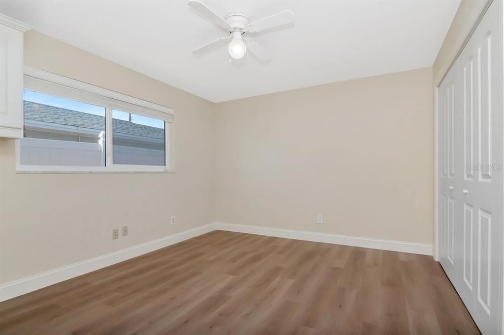 En Venta: $1,200,000 (3 camas, 2 baños, 2111 Pies cuadrados)