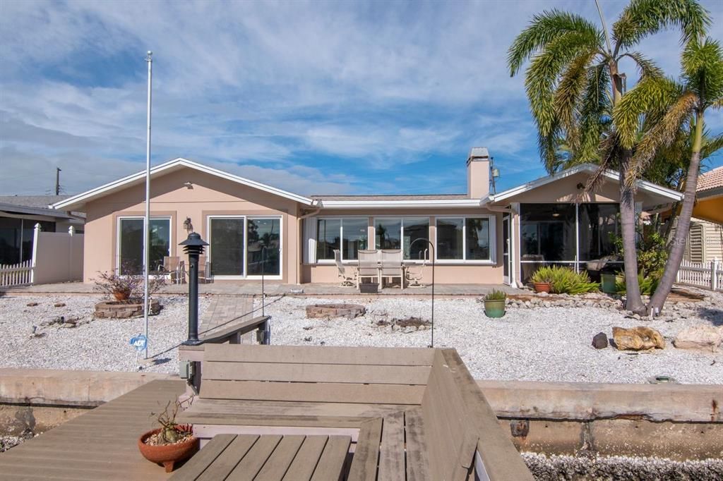 En Venta: $1,200,000 (3 camas, 2 baños, 2111 Pies cuadrados)