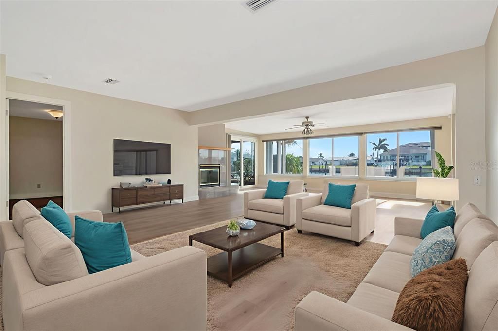 En Venta: $1,200,000 (3 camas, 2 baños, 2111 Pies cuadrados)