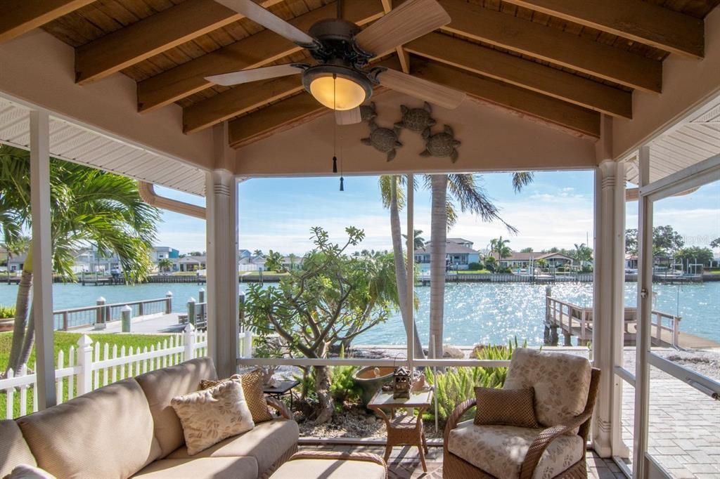 En Venta: $1,200,000 (3 camas, 2 baños, 2111 Pies cuadrados)