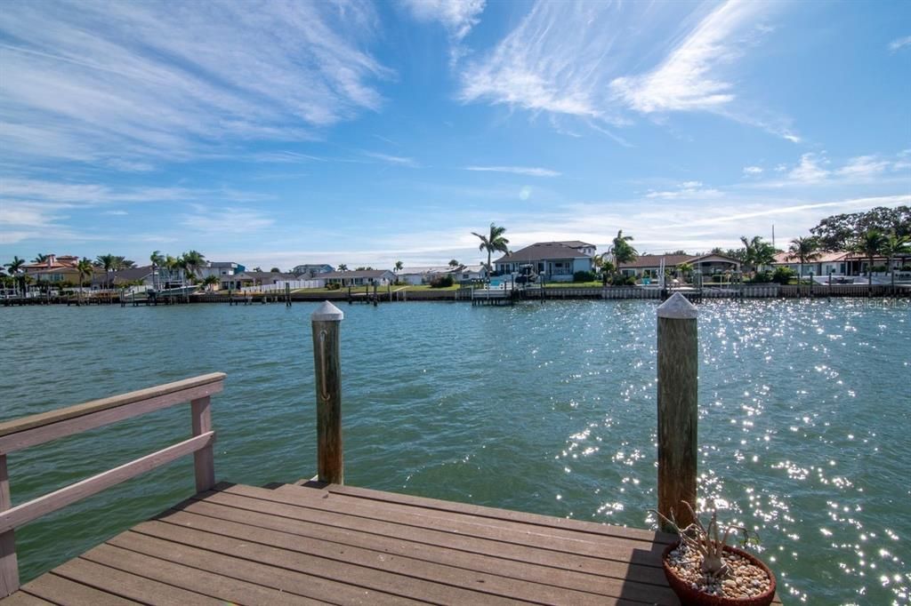 En Venta: $1,200,000 (3 camas, 2 baños, 2111 Pies cuadrados)