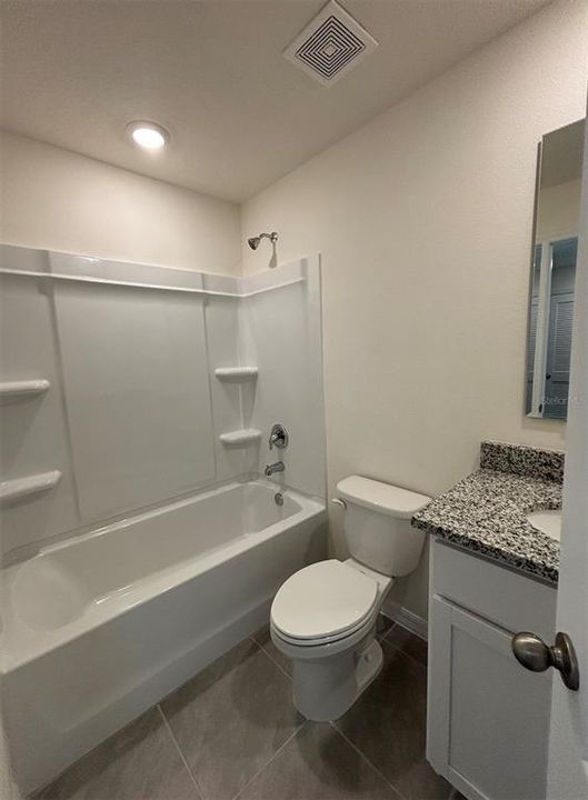 出租: $2,050 (3 贝兹, 2 浴室, 1463 平方英尺)