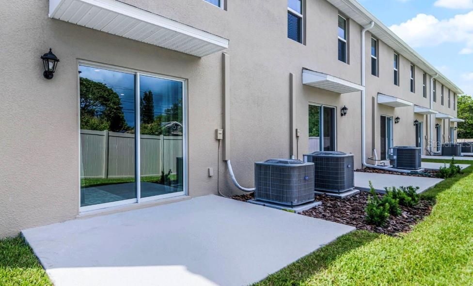 出租: $2,050 (3 贝兹, 2 浴室, 1463 平方英尺)