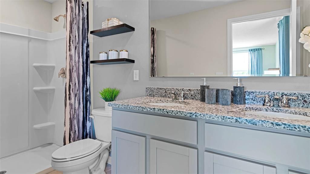 出租: $2,050 (3 贝兹, 2 浴室, 1463 平方英尺)