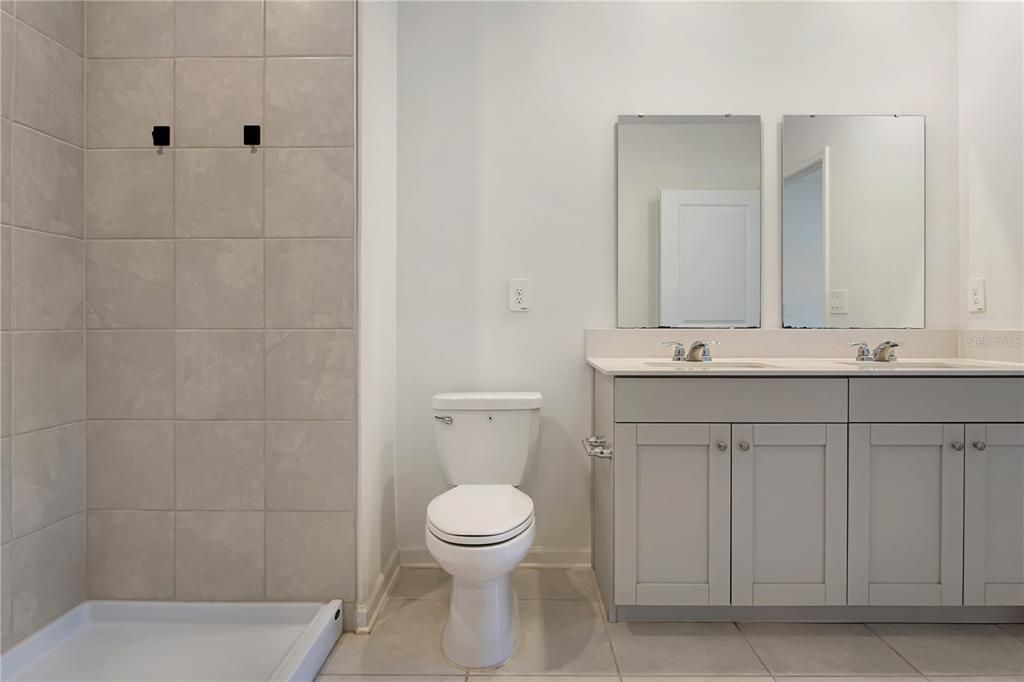 For Rent: $1,750 (3 beds, 2 baths, 1552 Square Feet)