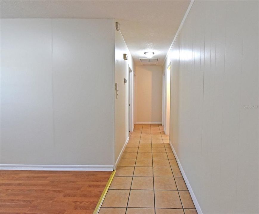 合同活跃: $1,650 (3 贝兹, 1 浴室, 1343 平方英尺)