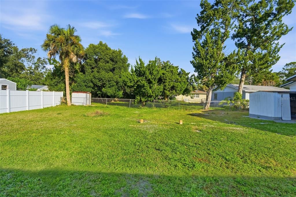 For Sale: $179,900 (3 beds, 2 baths, 944 Square Feet)