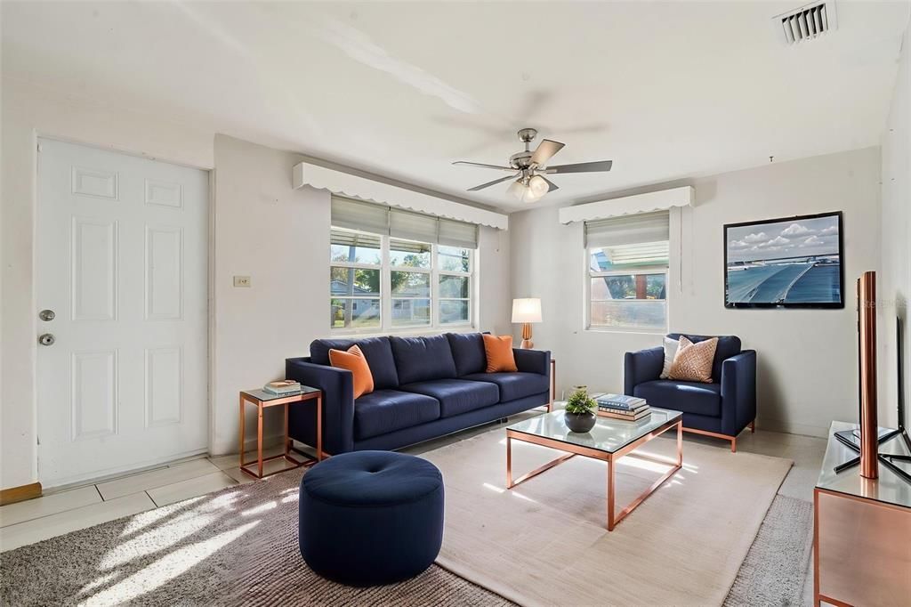 For Sale: $179,900 (3 beds, 2 baths, 944 Square Feet)